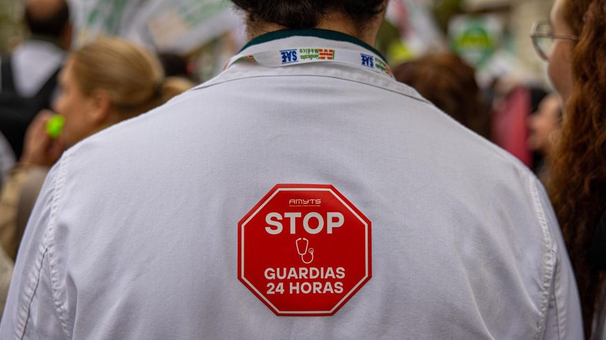 Sanidad llega a un preacuerdo con los sindicatos para desconvocar la huelga de enero