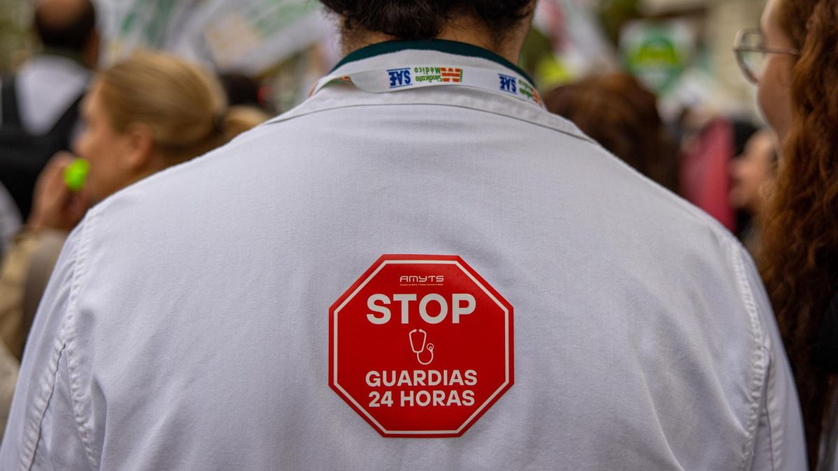 Manifestación de médicos en Madrid el 15 de noviembre de 2025