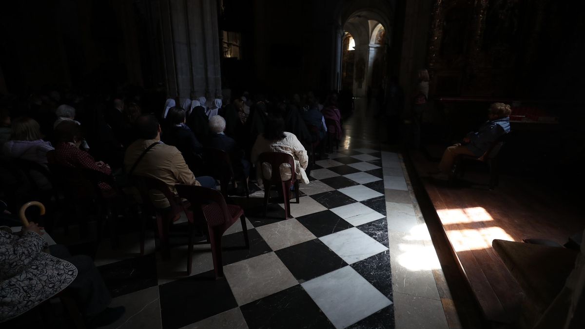 Apagón en la Catedral de Oviedo.
