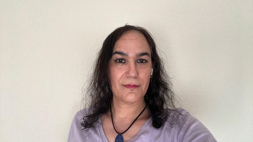 Una mujer trans no podrá votar el 17M con su identidad por "errores" con su tarjeta censal: "Se vulnera mi derecho"