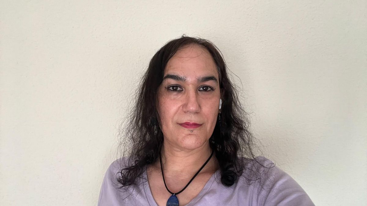 Una mujer trans no podrá votar el 17M con su identidad por "errores" con su tarjeta censal: "Se vulnera mi derecho"