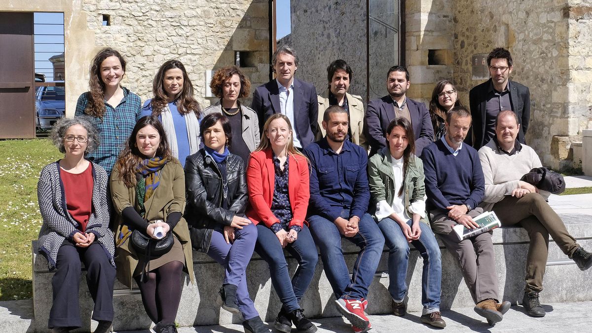 Representantes de los proyectos seleccionados dentro del programa Cultura Emprende 2016.