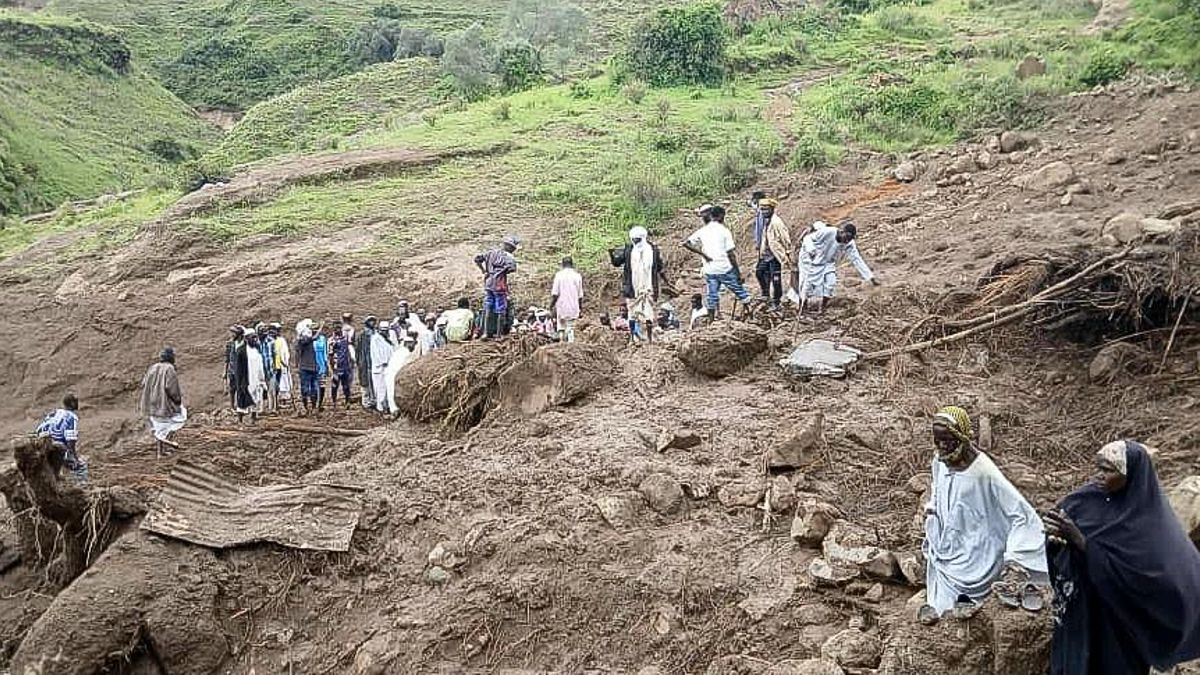 Un deslizamiento de tierra en Sudán arrasa con una aldea y deja al menos 1.000 muertos