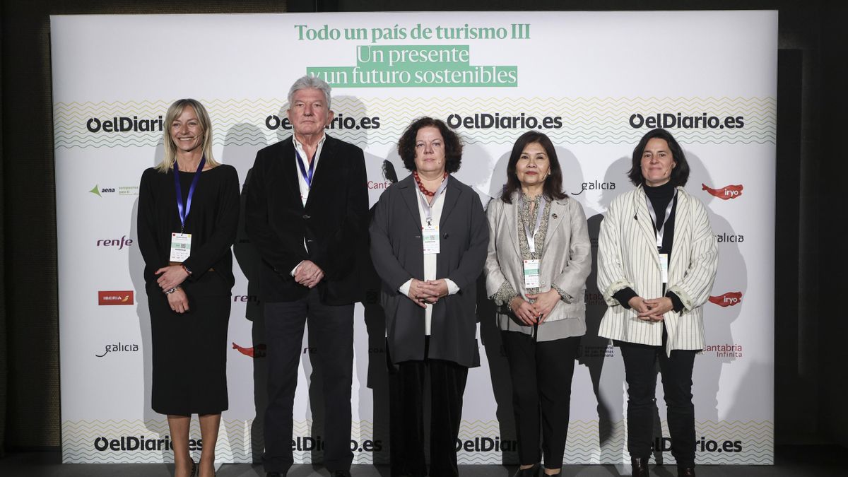 Participantes de la mesa  'El reto de la sostenibilidad turística'