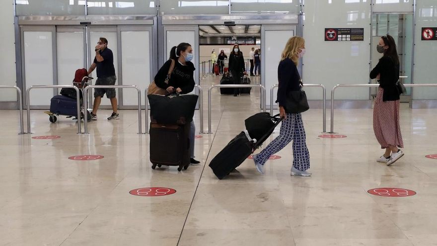 Zona de llegadas de la Terminal 4 del Aeropuerto de Madrid-Barajas Adolfo Suárez.