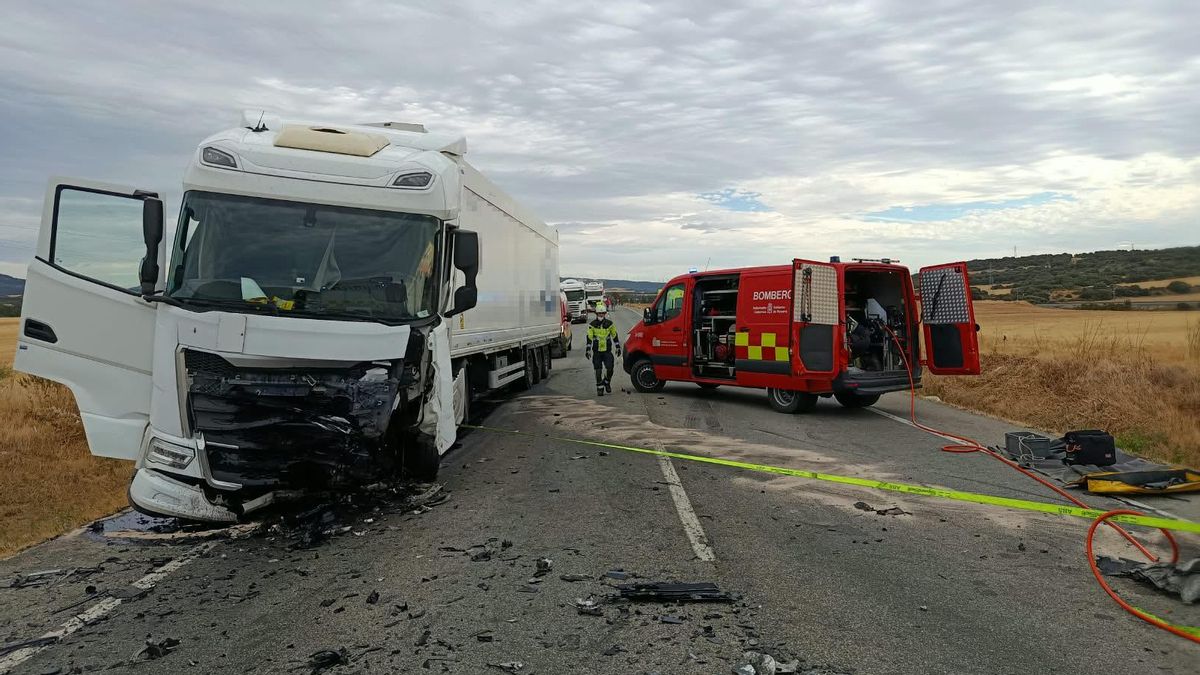 Muere un hombre de 68 años y otro resulta herido en un accidente de tráfico en Unzué, Navarra