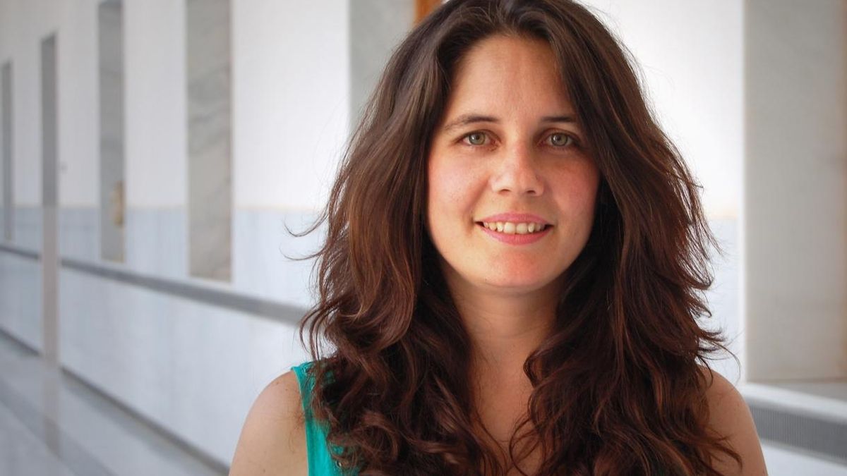 La parlamentaria de IULV-CA Marina Segura, multada por manifestarse en favor de la III República en Morón