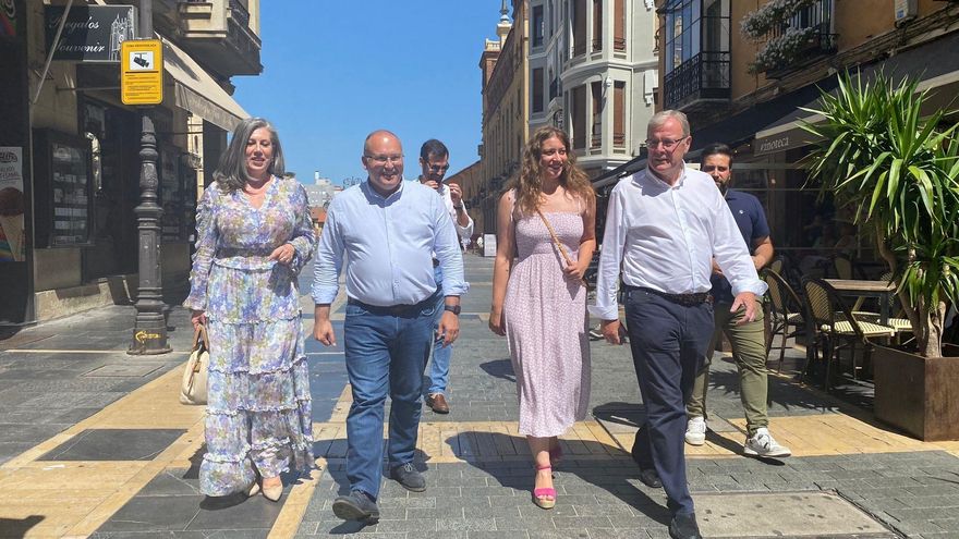 PP de León, un partido en llamas a la espera de unas elecciones que las apaguen