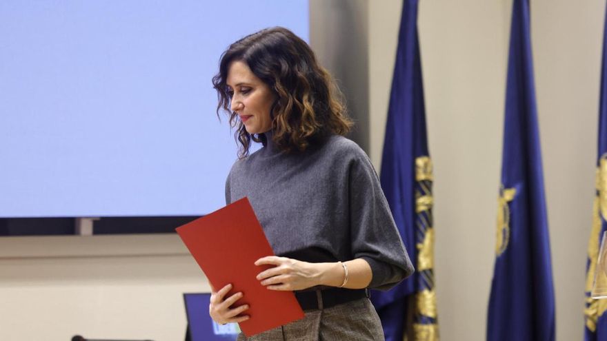 La presidenta de la Comunidad de Madrid, Isabel Díaz Ayuso, antes de participar este martes en el I Foro Liberdefensa