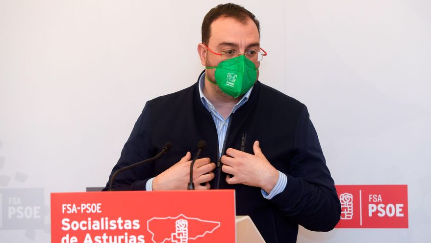 El secretario general de la FSA-PSOE y presidente del Principado, Adrián Barbón, en una fotografía de archivo. EFE/Eloy Alonso