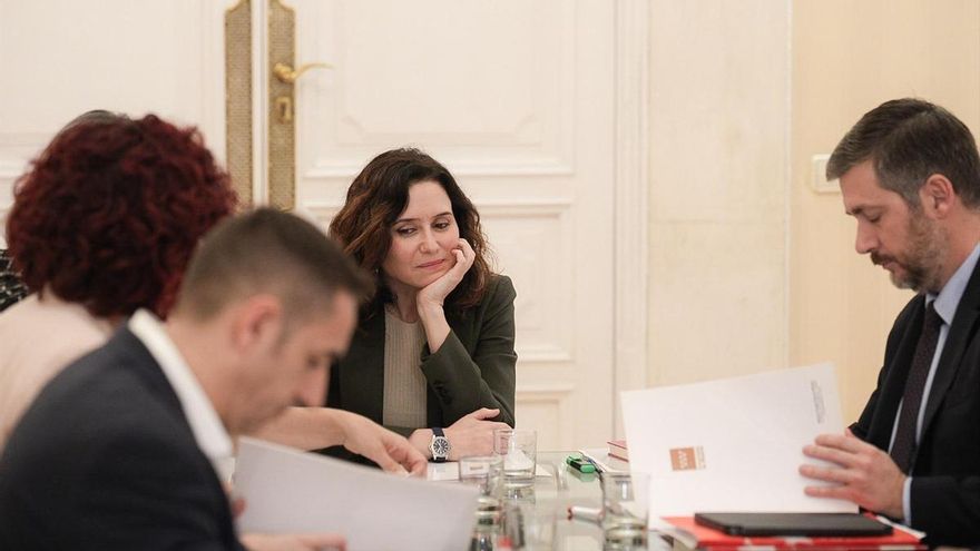 La presidenta de la Comunidad de Madrid, Isabel Díaz Ayuso, durante una reunión en enero de 2025
