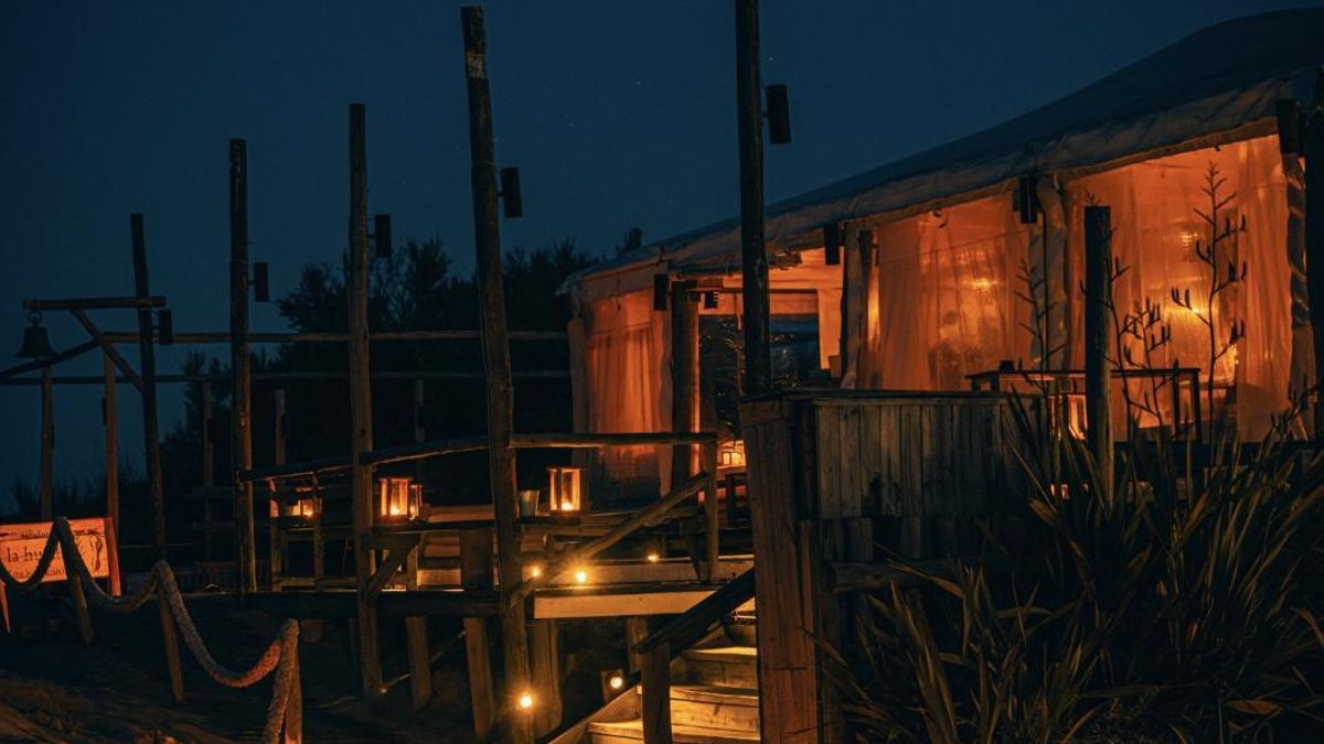 Pez limón, vino rosado y entusiasmo matizado por Milei de los grandes empresarios en un José Ignacio a reventar