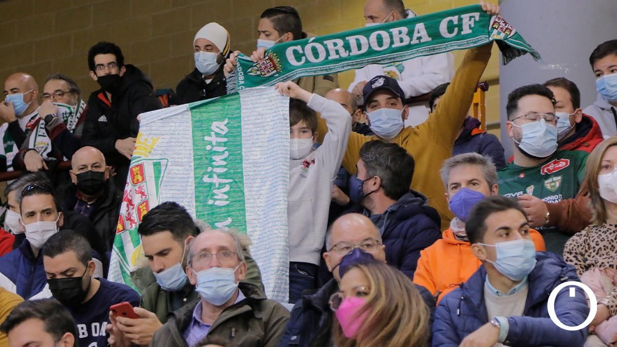 Partido disputado entre el Córdoba Patrimonio y el Fútbol Emotion Zaragoza