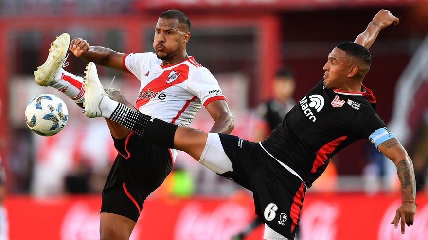 River consiguió la clasificación a cuartos con un empate sin goles ante Instituto