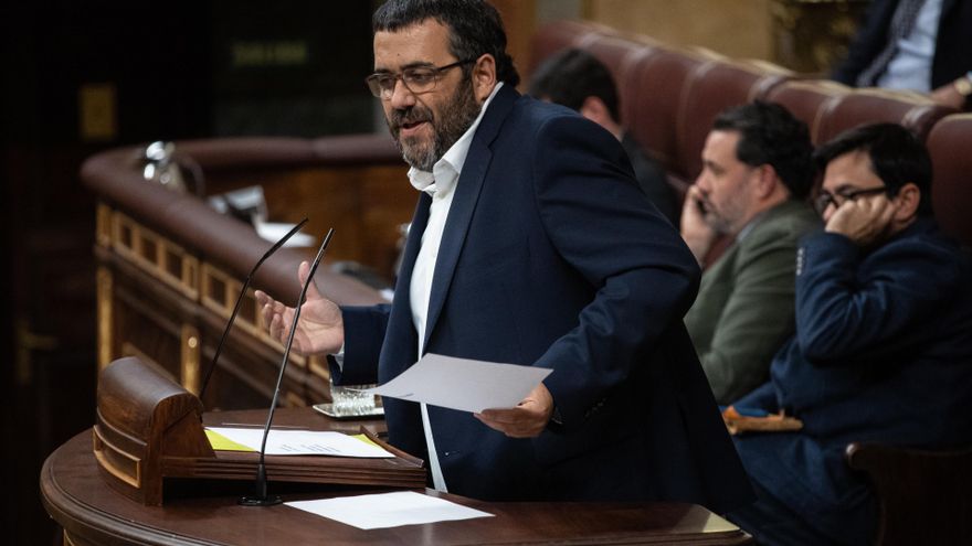 Archivo - El diputado de Sumar MÉS en el Congreso, Vicenç Vidal, interviene durante una sesión plenaria, en el Congreso de los Diputados, a 28 de noviembre de 2023, en Madrid (España).