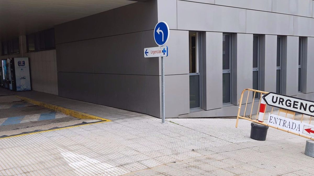 Herido un hombre de 71 años tras chocar con un turismo contra un tractor a la entrada de Santa Olaja de Porma