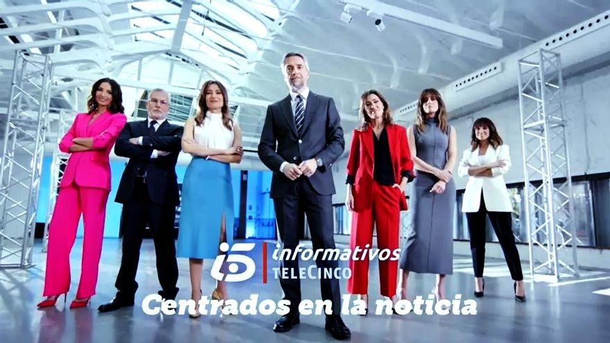 Carlos Franganillo ya ejerce como líder de Informativos Telecinco, "centrados en la información", en su nueva promo