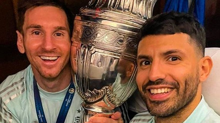 De Messi para Agüero: "Voy a extrañar muchísimo estar con vos adentro de la cancha"