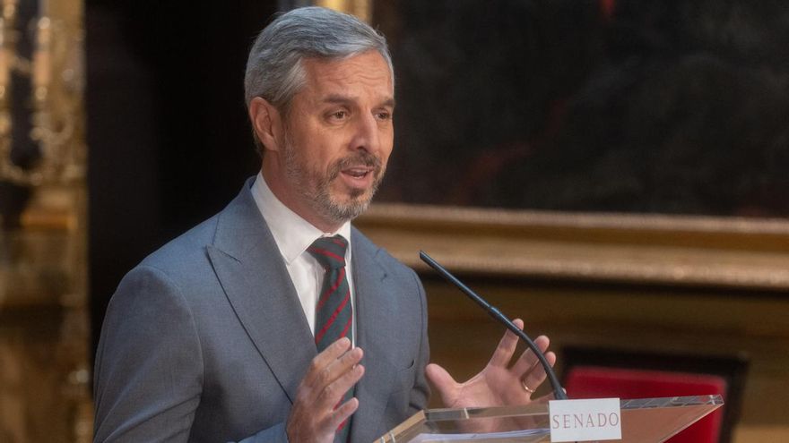 El diputado del PP Juan Bravo durante una rueda de prensa, en el Senado, a 4 de diciembre de 2024, en Madrid (España).  Durante su comparecencia, ha presentado las enmiendas del Partido Popular al pacto fiscal en su tramitación en la Cámara Alta. Además,