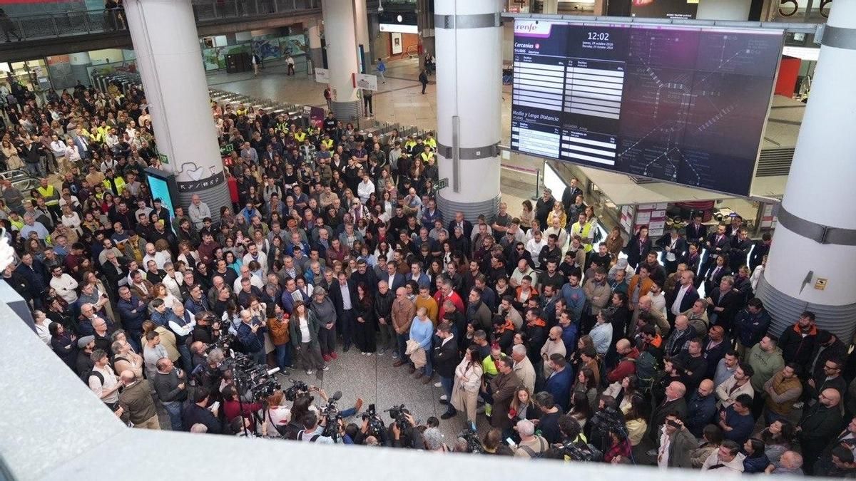 Malestar por el señalamiento al operario de Atocha: "Todos podemos cometer errores, pero hay fallos estructurales"