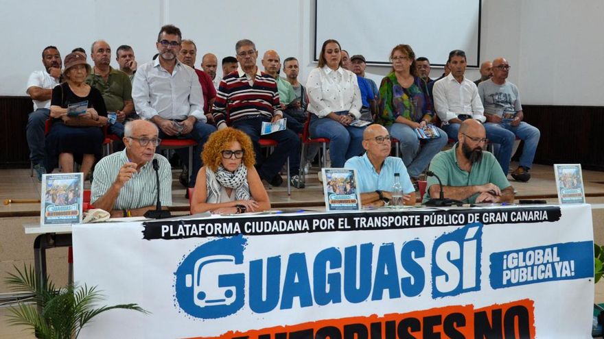 "Guaguas sí, autobuses no": una plataforma ciudadana pide que Global sea pública