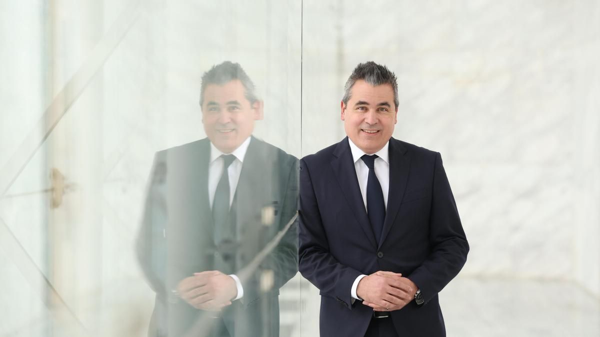 Josep Maria Recasens, el 'smooth operator' que liderará el avispero de Indra