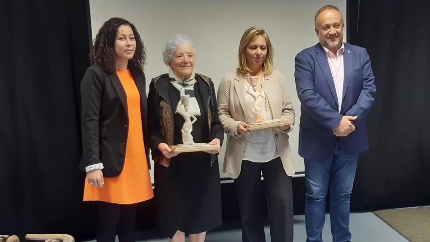 Carmen Marentes e Isabel Gómez reciben los premios Mujer Rural, “la piedra angular de los pueblos”