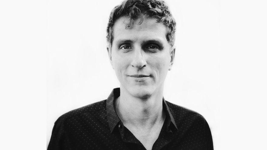 Este periodista es la peor pesadilla de Facebook: “Parece imposible que sigan comportándose así, pero lo hacen”