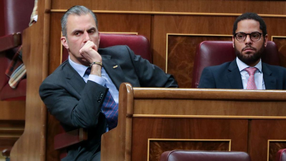 Ortega-Smith defiende sus disparos con un fusil en una base militar: "Yo siempre cumplo la ley"