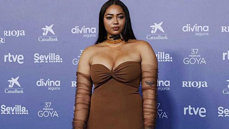 Berta Vázquez con un vestido del diseñador de Guadalajara Juan Carlos Pajares