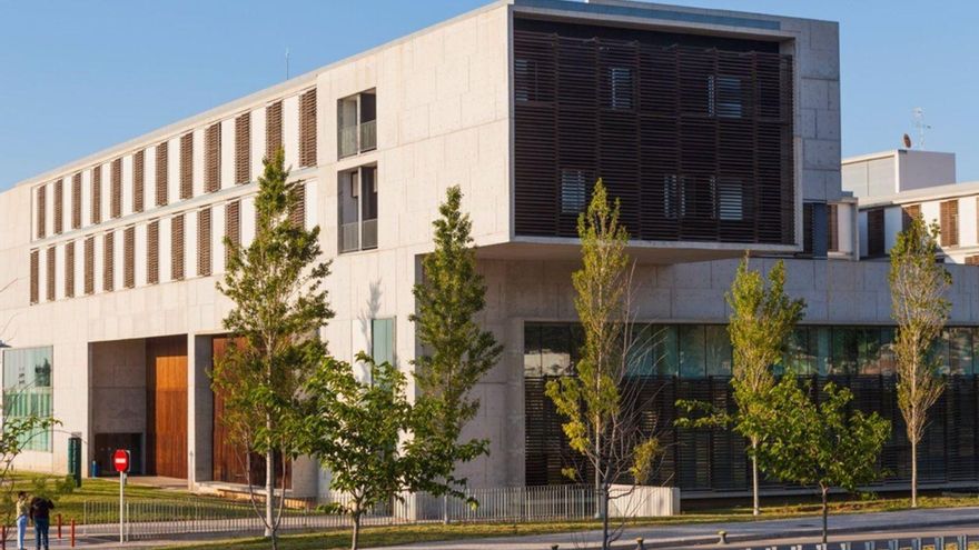 Las empresas que gestionan los hospitales privatizados deben 641 millones de euros a la Generalitat Valenciana