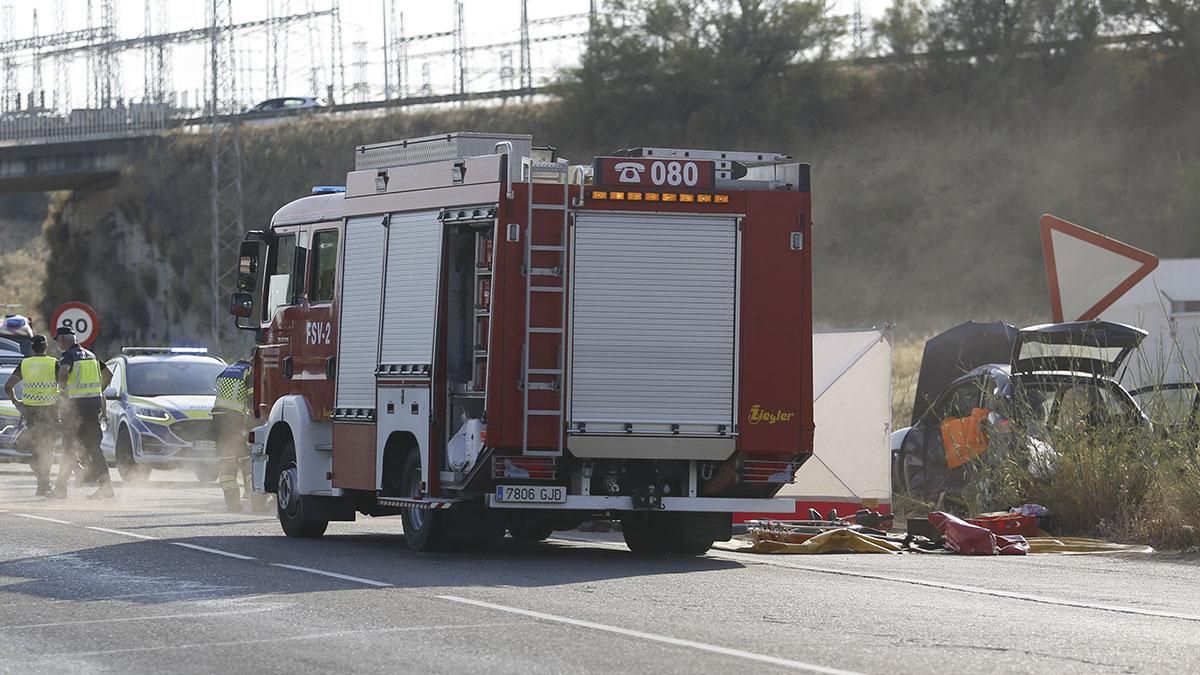 Un fallecido y un herido en un accidente entre una furgoneta y un coche en Córdoba
