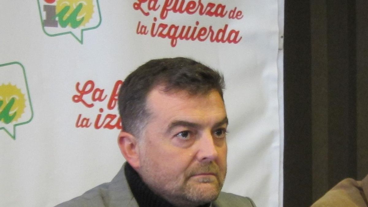 Maíllo lamenta la salida de la CUT pero apunta que "muchos" de sus alcaldes y concejales "se van a quedar" en IU
