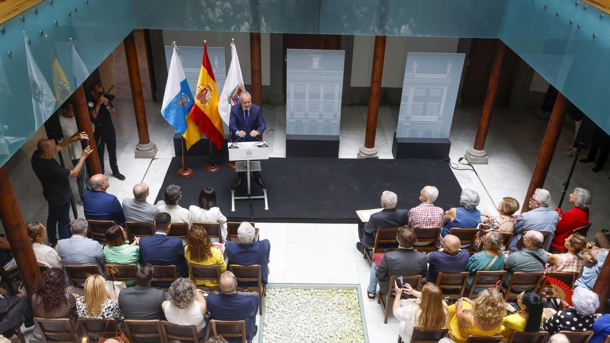 Homenajeados nueve empleados públicos y cargos electos de los ayuntamientos de Las Palmas y San Lorenzo represaliados tras el Golpe de Estado de1936
