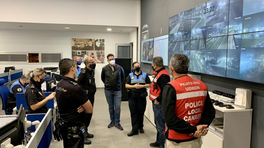 El concejal de Seguridad, junto a los mandos policiales