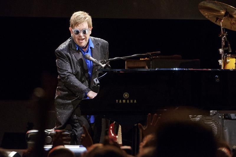El artista británico Elton John en su concierto de Gran Canaria.