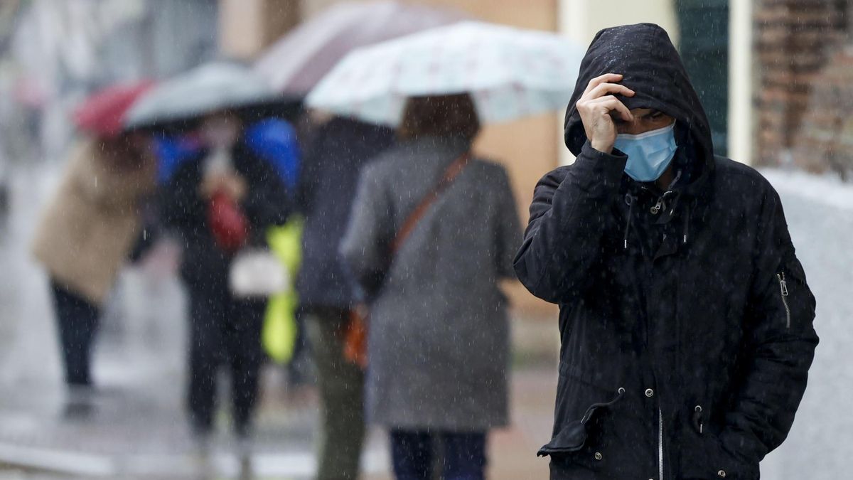 El paso de un frente atlántico por la península ibérica afectará principalmente a la vertiente atlántica y al nordeste, donde habrá cielos nubosos y precipitaciones.
