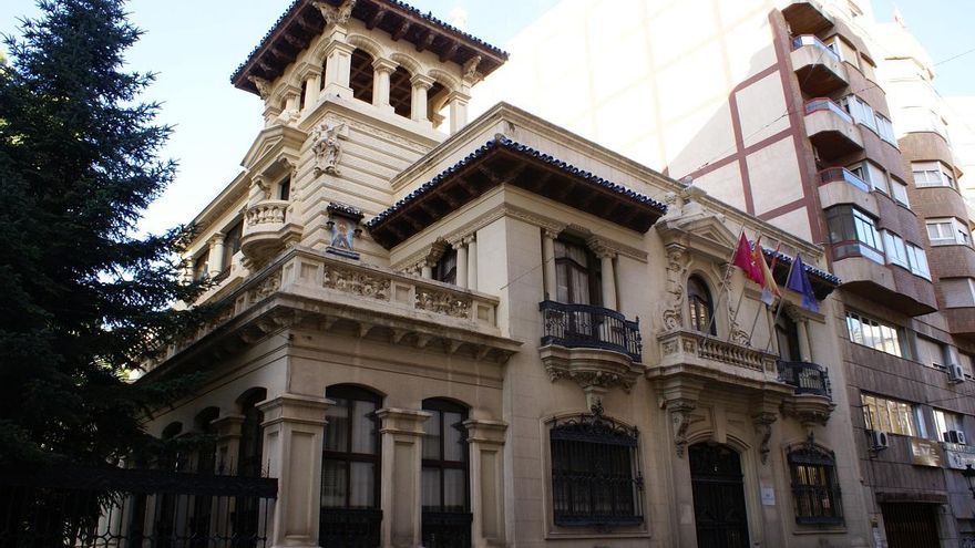 El Chalet Fontecha de Albacete reabre como la nueva sede del Instituto de Estudios Albacetenses