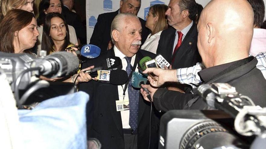 El fiscal que pidió inadmitir las querellas contra el Gobierno por la gestión de la COVID-19 acusa a dos compañeros de intentar "influir" en su decisión