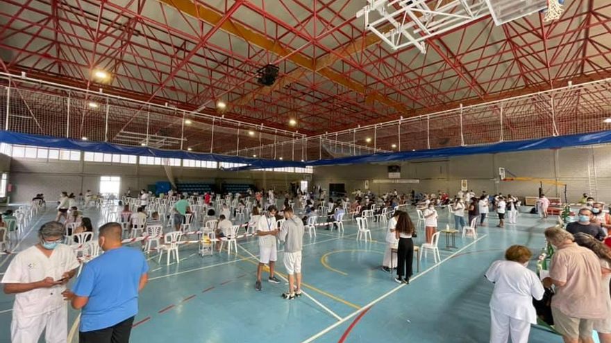 Casi el 67% de la población diana de La Palma está ya inmunizada con la pauta completa