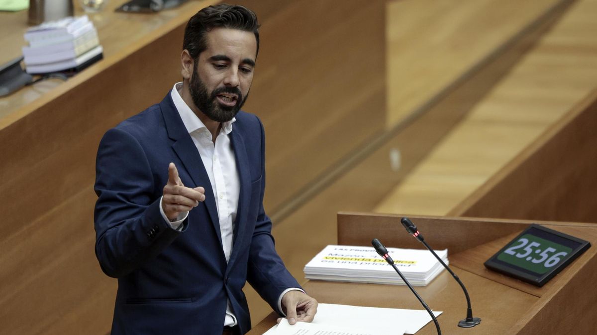 El PSPV pide a Vilaplana que entregue a las Corts el ticket del parking del día de la dana y el cargo de la tarjeta con fecha y hora