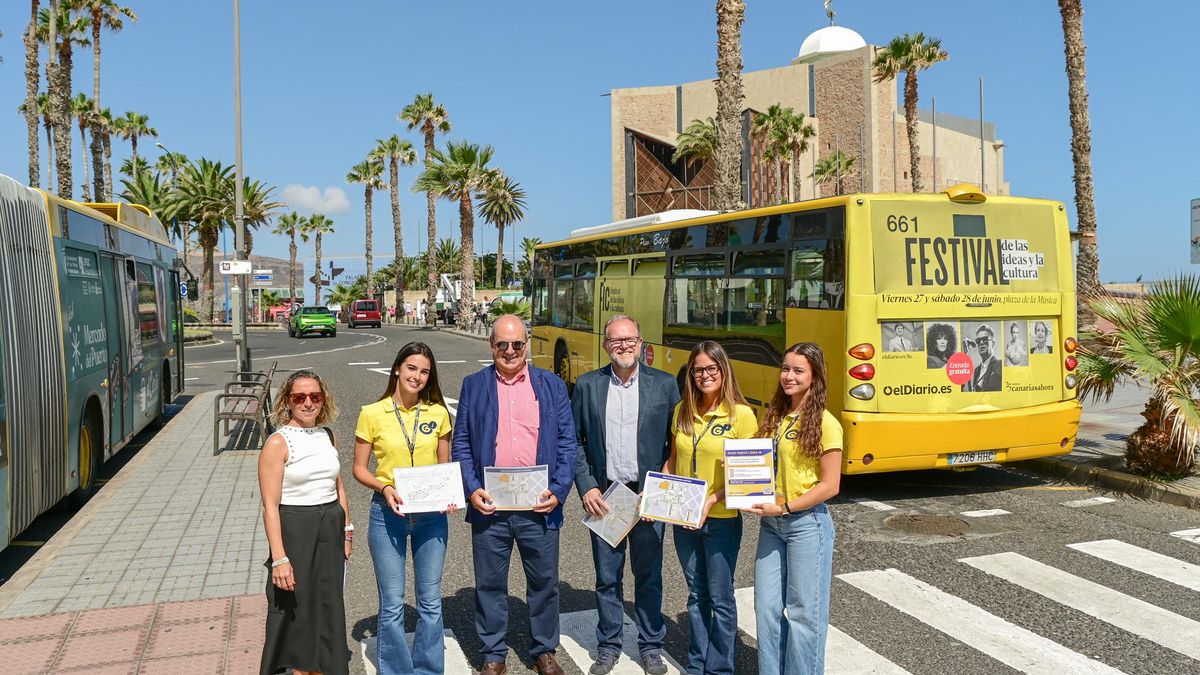 El presidente de Guaguas Municipales y concejal de Movilidad, José Eduardo Ramírez, junto al director general de la compañía, Miguel Ángel Rodríguez, y la directora comercial, Gemma Tor, en la presentación del rediseño de la zona del Auditorio Alfredo Kraus.