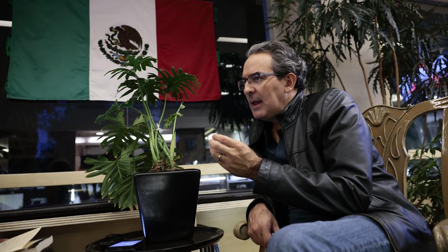 Escritor Juan Gabriel Vásquez: "Para mí el novelista es un historiador de las emociones"