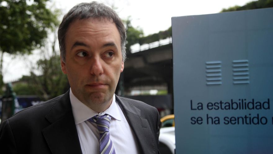 Nueva hipoteca de Adorni: financió otro departamento con un préstamo privado en dólares