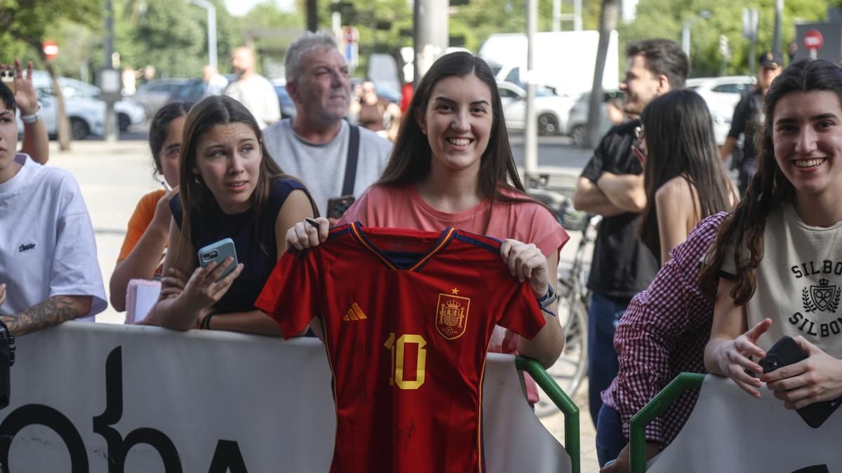 Llegada a Córdoba de la Selección Española de Fútbol Femenina