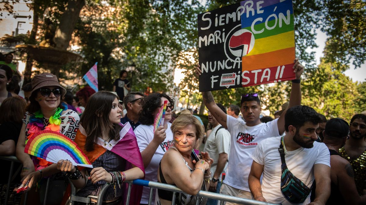 Personas asistentes a la manifestación del Orgullo 2026.