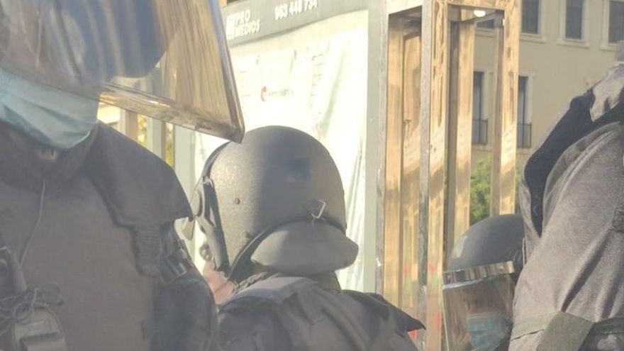 Protección de Datos veta que la policía fotografíe DNI con móviles personales