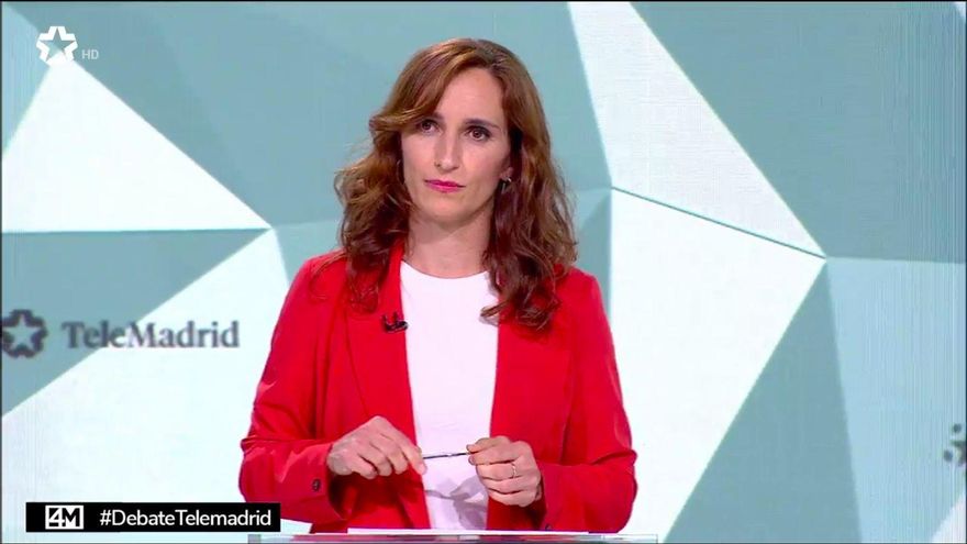 Mónica García, candidata de Más Madrid, durante un momento del debate en TeleMadrid