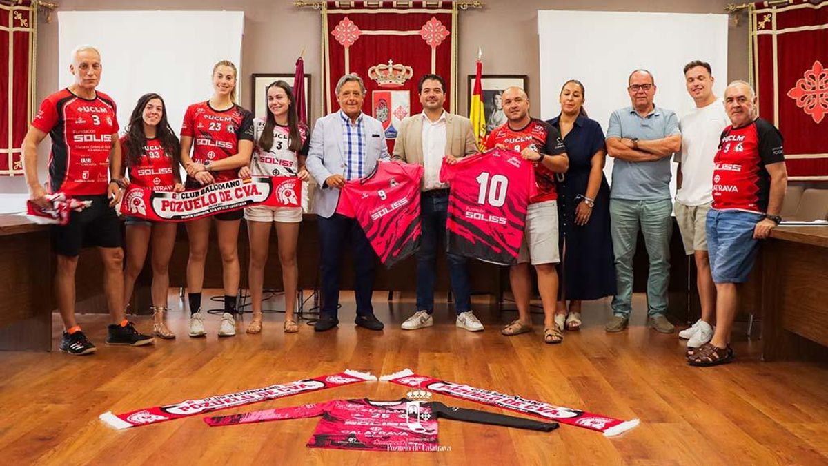 Un vídeo de apoyo a 'Las Espartanas' del Soliss Balonmano Pozuelo, que siguen "haciendo historia”