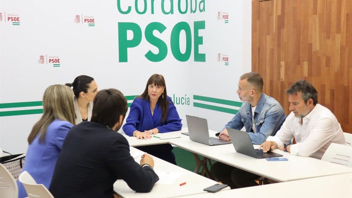 Victoria Fernández traslada a AJE Córdoba las medidas que prevé el PSOE para impulsar el emprendimiento